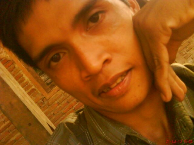 Jgn mdah mnyrh,ttp positif thinking,sllu berdoa kpd Allah SWT.. ~ kclakaan itu mrubah sgla khdupnku*
Facebook sigit rahayu cemung mung No hp 082328140125