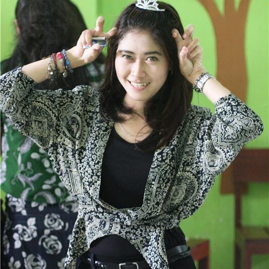 Azra_Zuerian's profile picture. instagram: azraheand