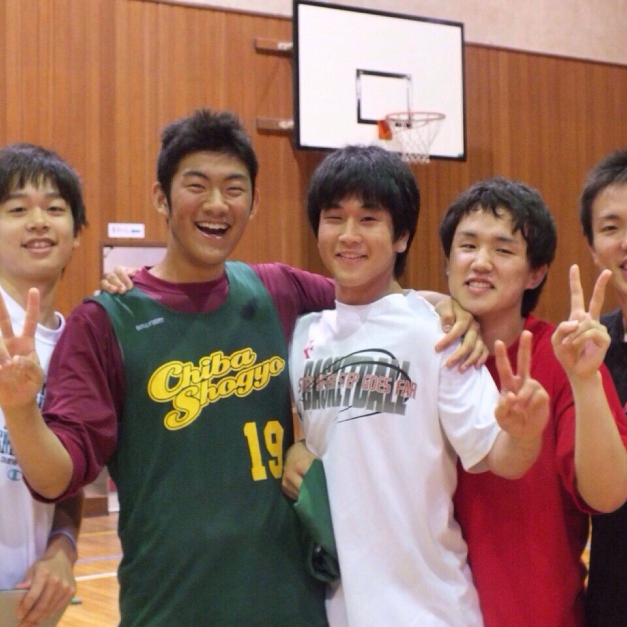 使ってません 私服の爆乳 木村沙織の私服姿がおっ い強調されすぎ T Co H1snvu469r T Co Uo1trjp5nl