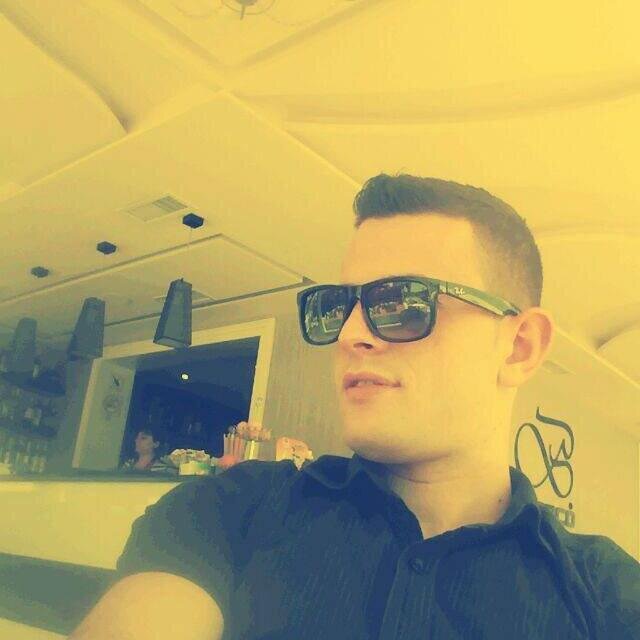 edisonciku1's profile picture. 