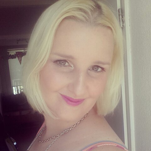 sas1201sk's profile picture. blogger van http://t.co/MFp2WP6qg8 singing/reading/beauty/series/tv/fashion etc