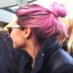 ME SIGAM NO @HEARTMYLOVATO