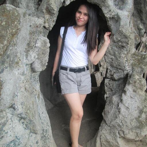 Hi im Jenalyn. but u can call me Jen as my nickname i like kind people.Ü magalang.Ü hmm. bsta ung may good qualities.Ü and the person i love.