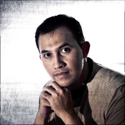 AlaricStudio's profile picture. Creativepreneur and geek gadget