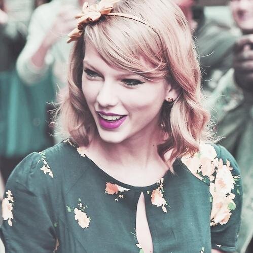 You just got a free follow from @kalyswift13 bc ilysm. xx