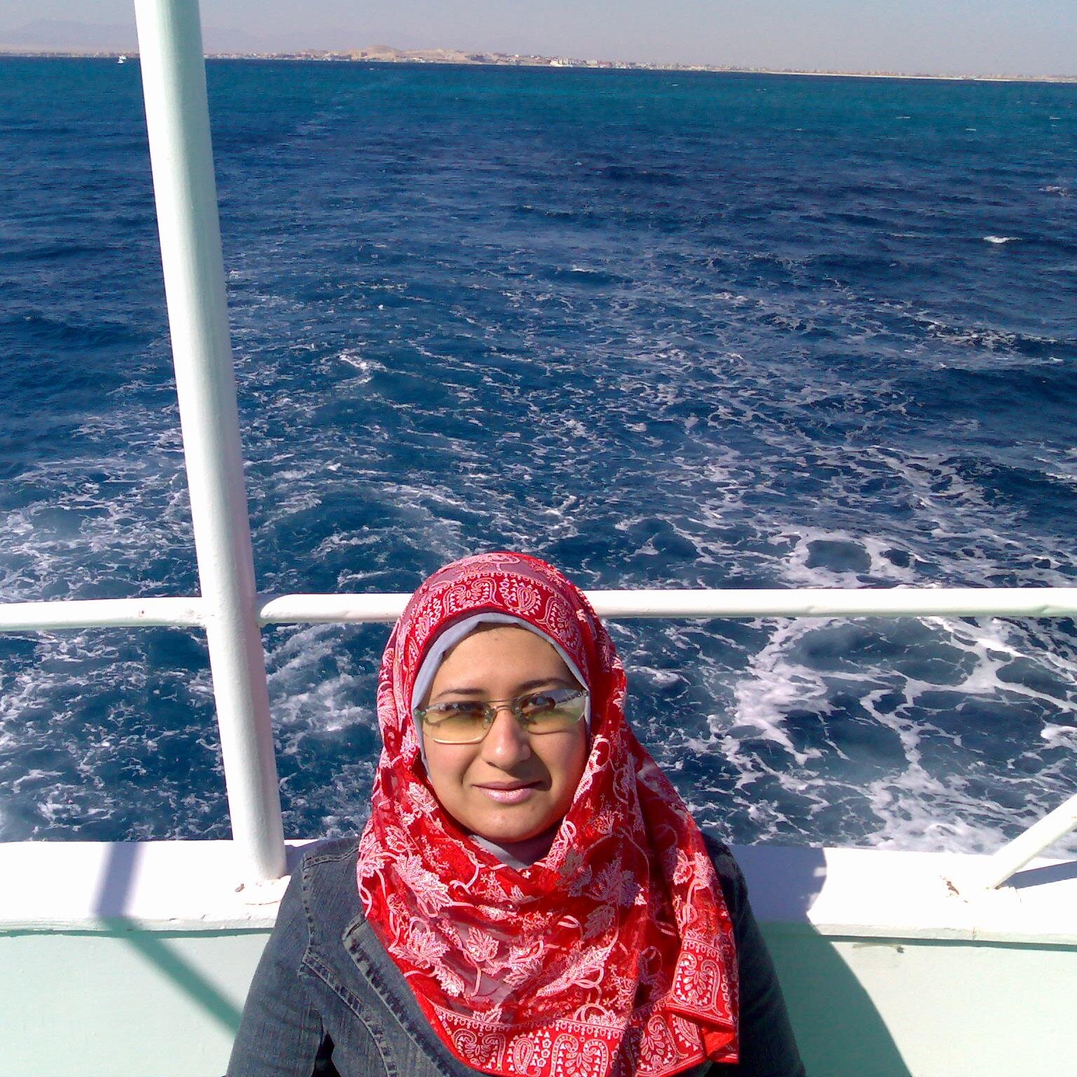 RaghdaYahia's profile picture. Lecturer of Medical Haemato/Oncology \ .ايه احنا غير حرية وحنين لشمس ومية وذكرى لو منسية من غيرها نبقى مفيش ....