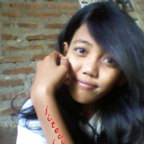 I want to live a happy life without love today and hope that all of it beautiful in its time