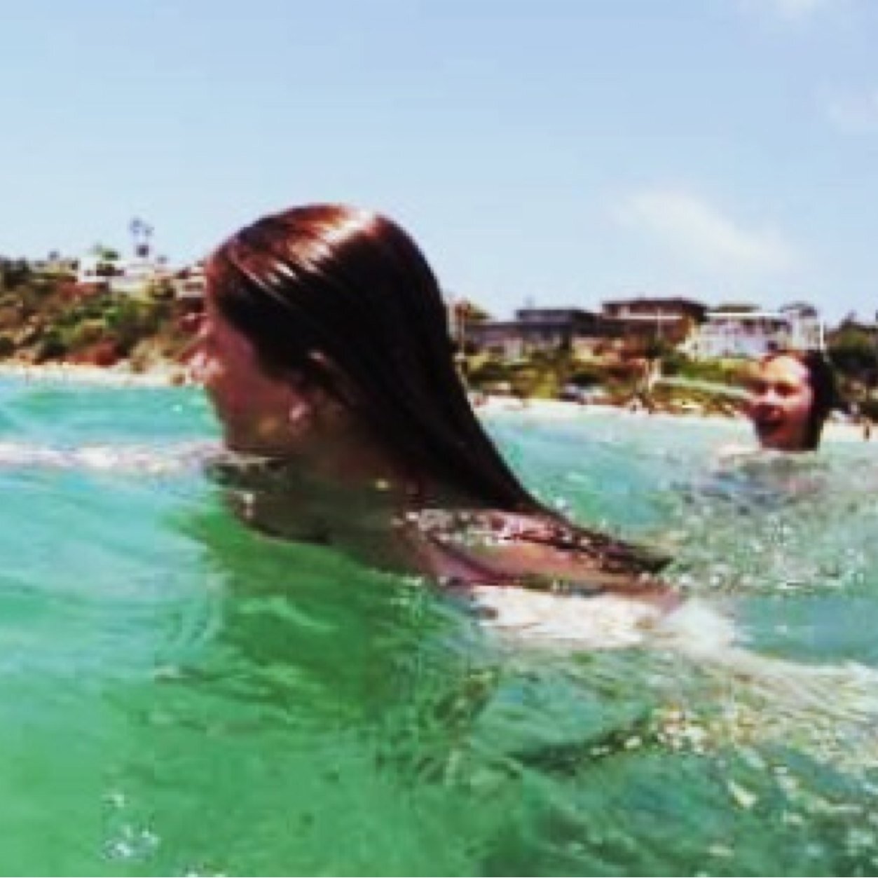 emilyspako's profile picture. artistic soul inspired by an endless love // Proverbs 17:22