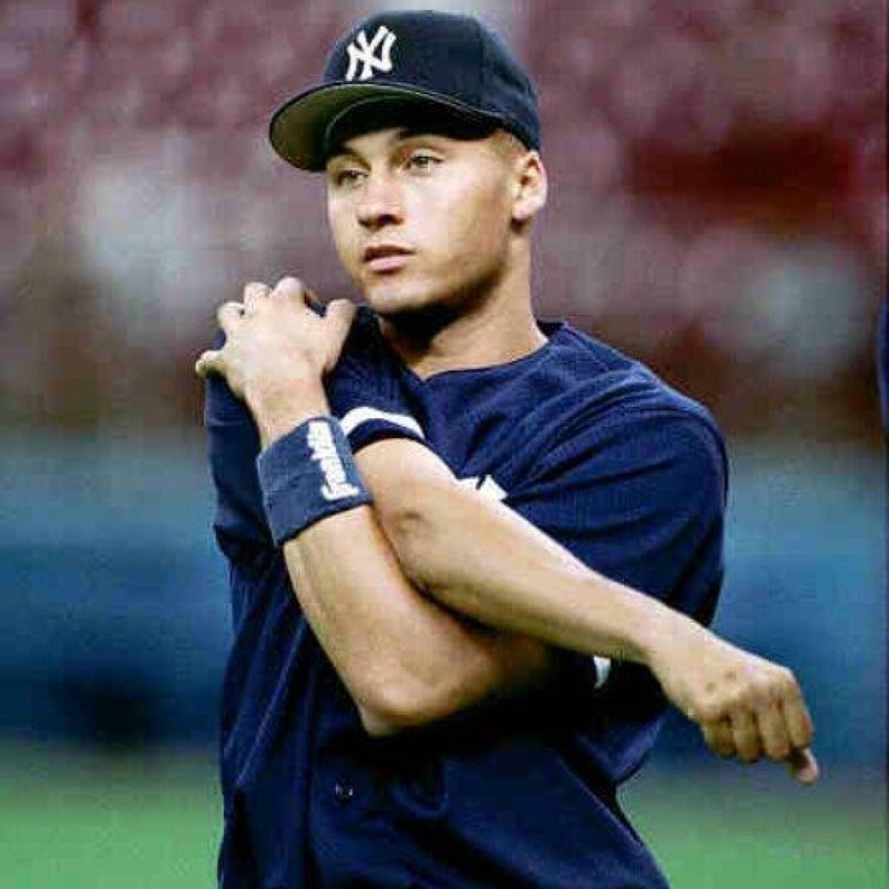 Live for the moments you can't put into words. -Derek Jeter❤️ 1995-2014 #FarewellCaptain