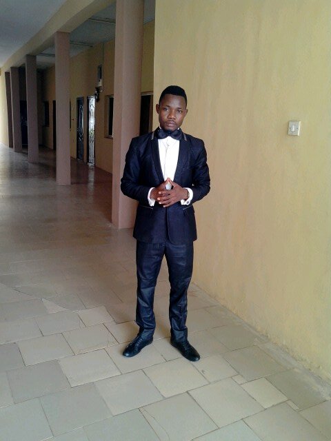 ...a philanthropist, philosopher & controversial being.
A patriotic registered member of the Real Madrid FC.
Hala Madrid!!!
