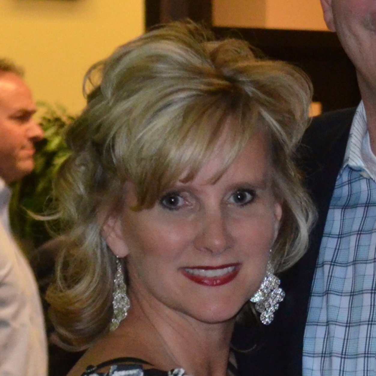 AprilMarieLibs's profile picture. 