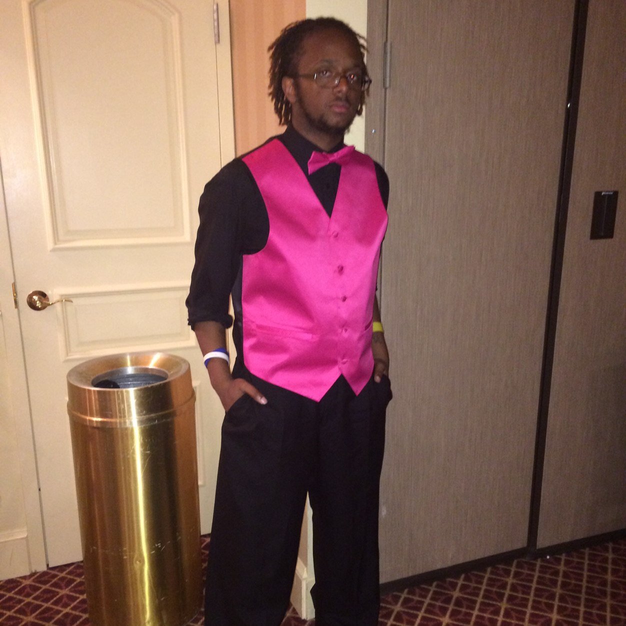 yo dis ya boi derrick aka DJ L3git holla @ ya boi....lettssssss gooooooooooooo!