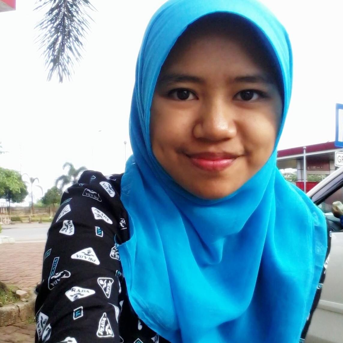 ririamelia2788's profile picture. selalu belajar, karena seseorang tidak dilahirkan dalam keadaan berilmu