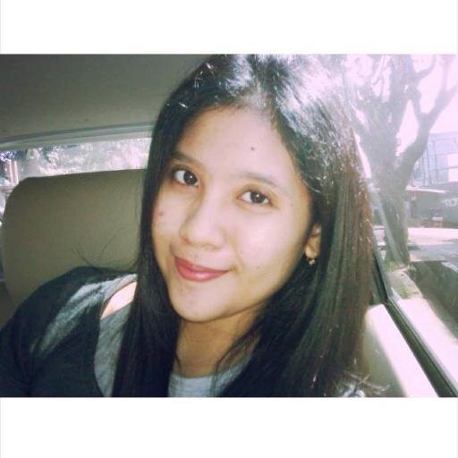 restisays's profile picture. 