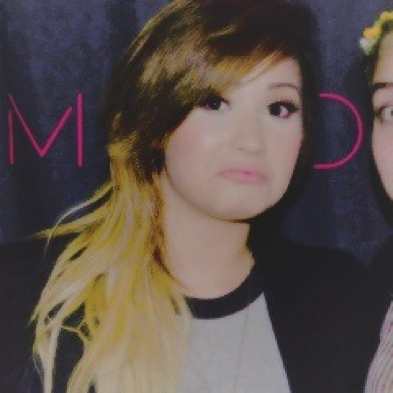 follow @voguexlovato