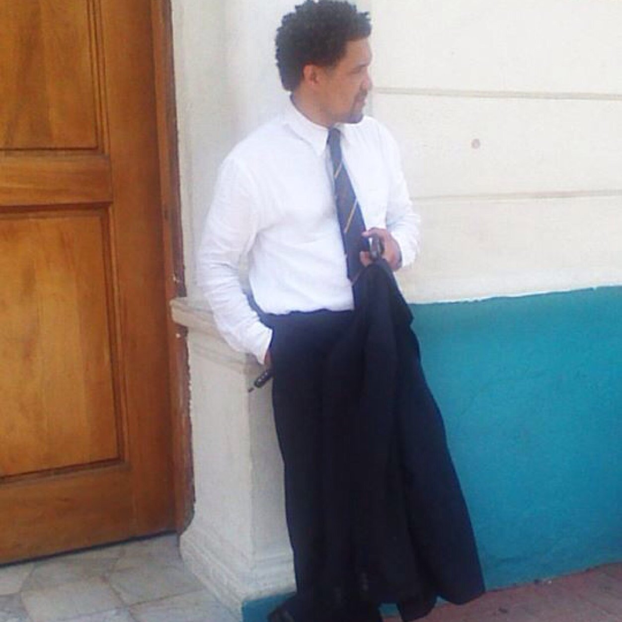 Vive tu vida y deja q los demas vivan como quieran vivr.