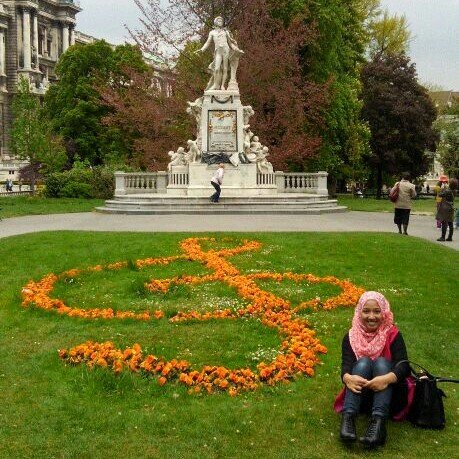 arnyputrii's profile picture. World is a journey, heaven is destination || @rumahangklung