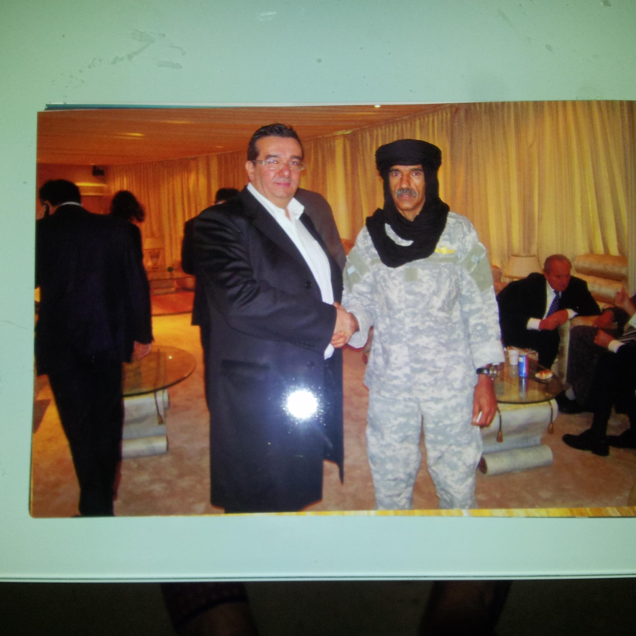 carrirolog's profile picture. 