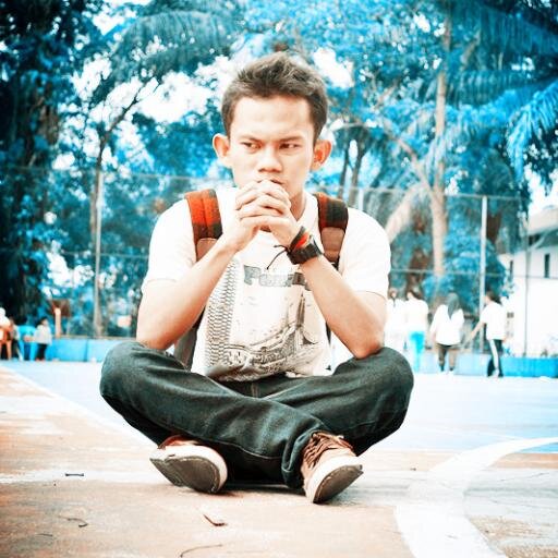 Penulis Mimpi | Pemakan Imajinasi | FP USU '12 |
follow IG: bhiebill