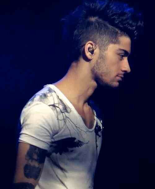 follow @ziall5sos__ bcs goal thanks ilysm