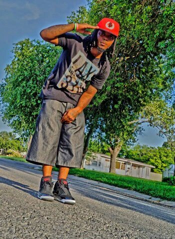 For booking: fullpress361@gmail.com | Host, Event Coordinator, Marketing & Promotions, Videographer, Music Producer, Hip Hop Artist | Ig: xp361 | sc👻: xp361