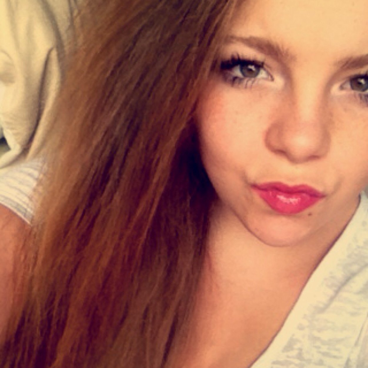 Follow me and ill follow u back...