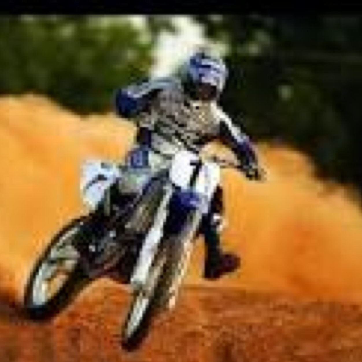 julienbenz68's profile picture. Hello les gens bienvenu