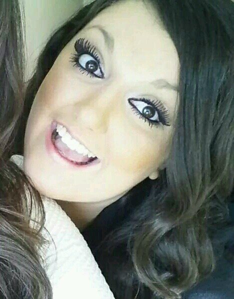 KimberleyJC92's profile picture. tweet me :)