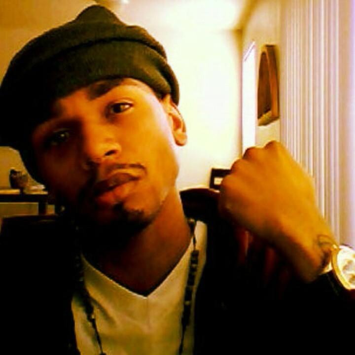 HUSTLED0NTSTOP's profile picture. 