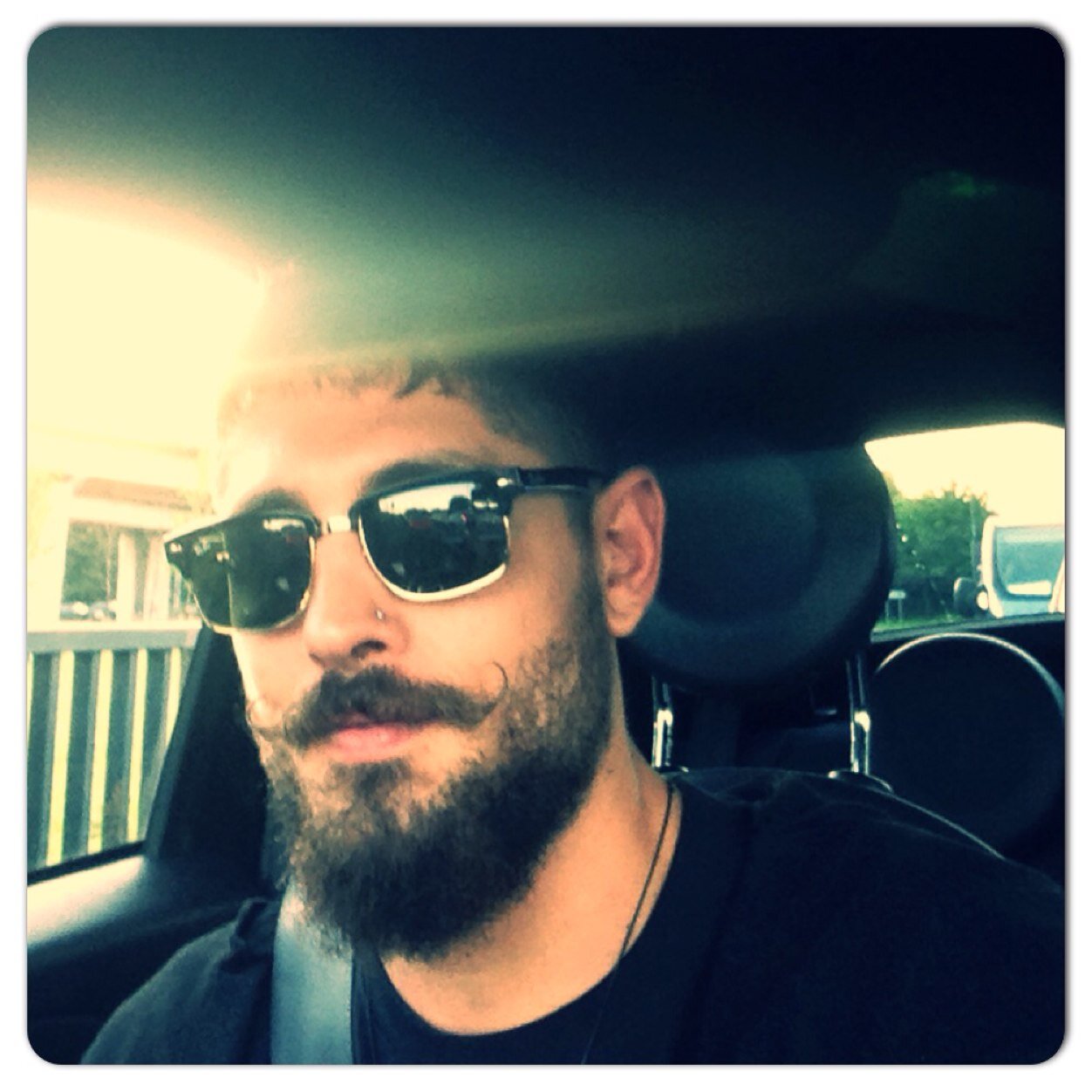 Pony Bound....... @thehoxtonpony http://t.co/LSNh3ikRnj