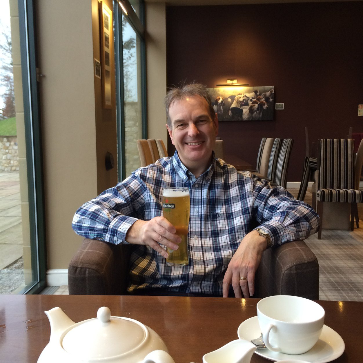 Proud family man. Happily married to Sue. Proud Dad to Natz & Dani. Loyal BCAFC fan, ready for real success - please!