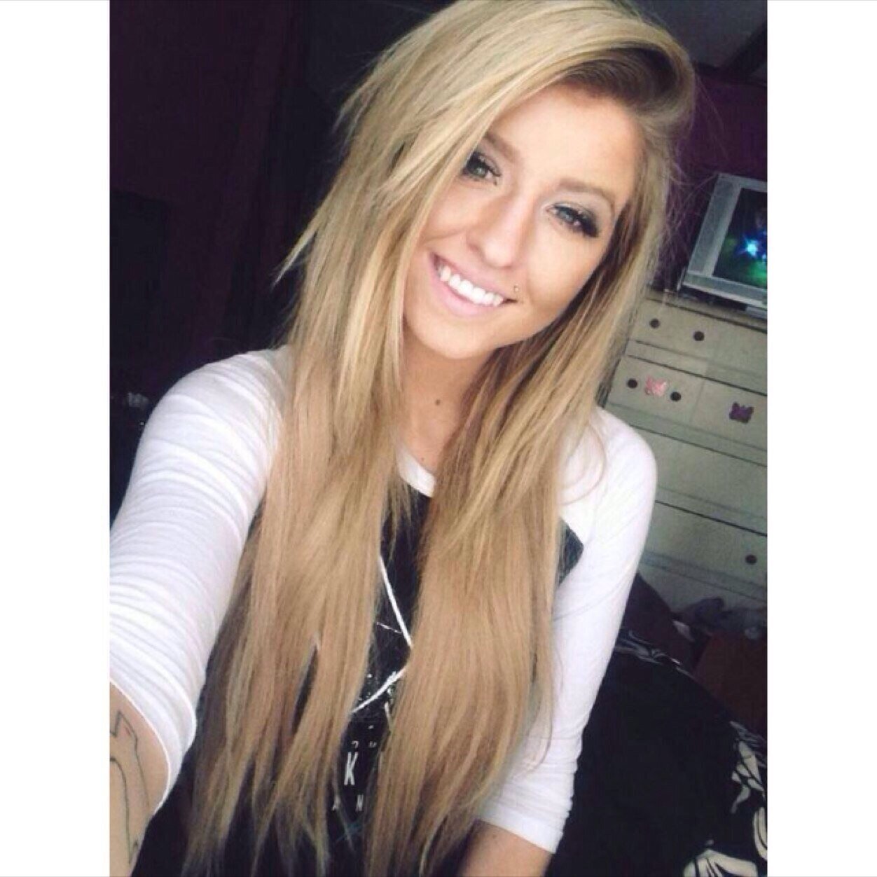Hi , and your cute. Good times, good vibes.