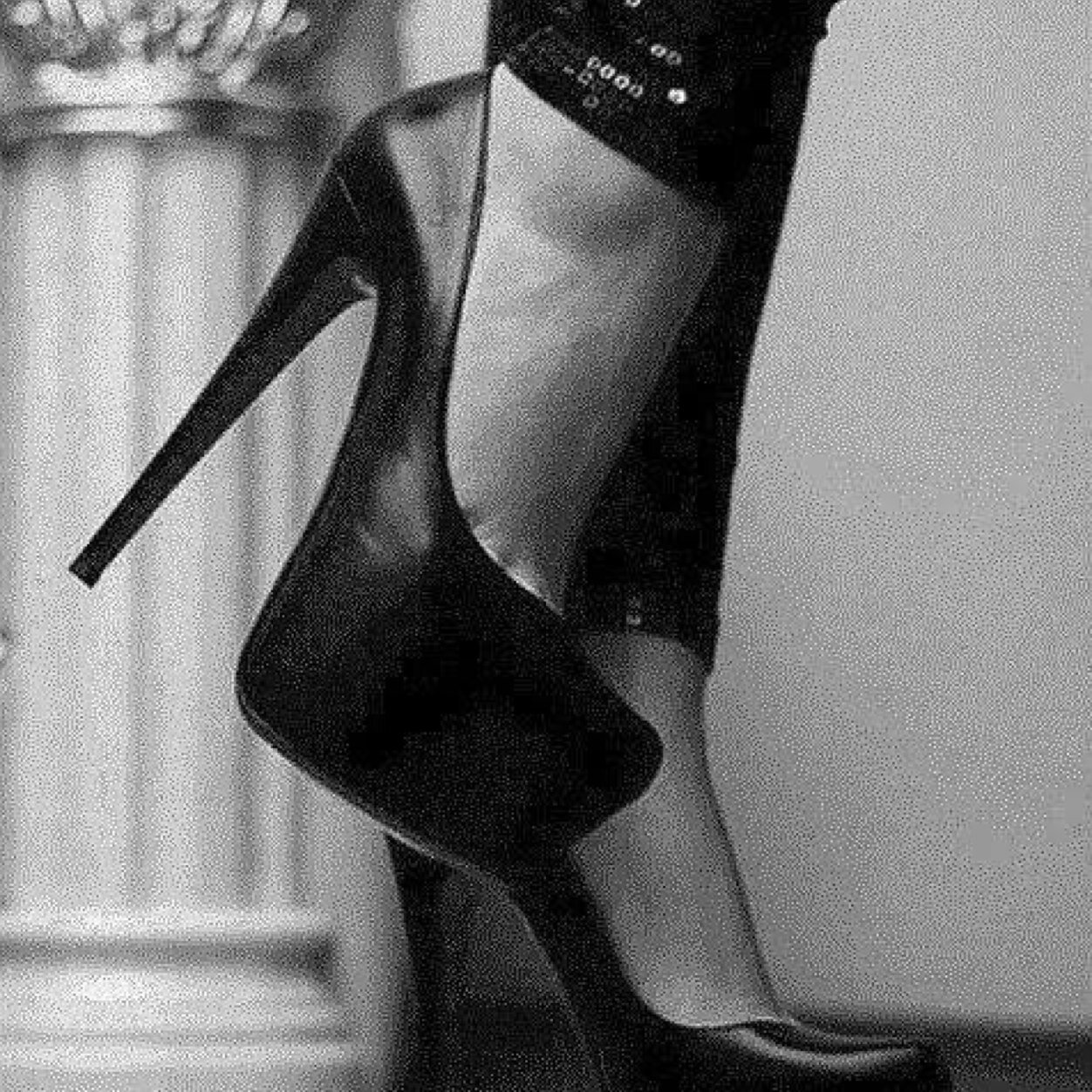 Got to love photography, Shoes & Tattooos