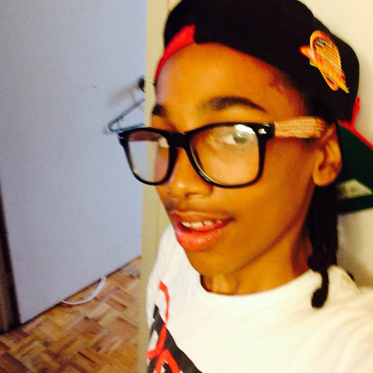Follow ill follow back on instagram and twitter if 5k I'll do something spiecal for All the fans.
