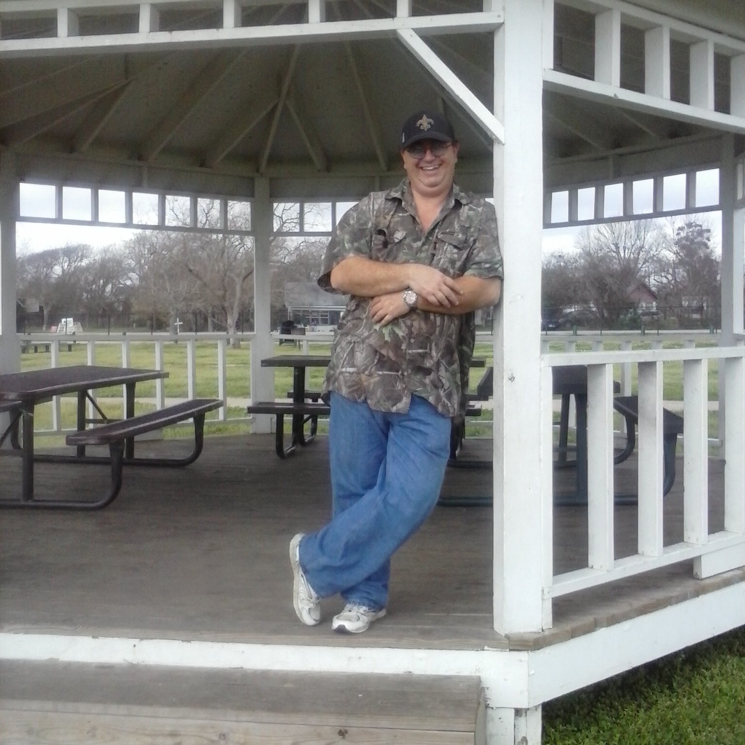 LPHS '87 singer of country music and a deep love for the art. i'm a retired firefighter/paramedic. Thank you for supporting my music. KBCOUNTRY