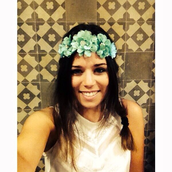 affgp30's profile picture. Entenderla era como seguir las huellas de un bailarín.    Derecho UA