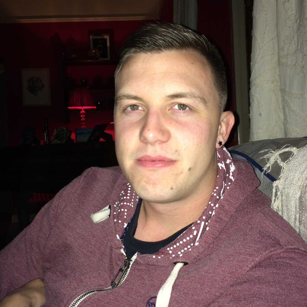 boringburt's profile picture. 