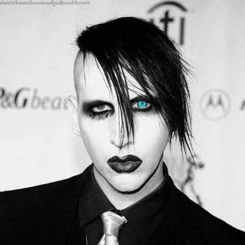 Sabe a @umapandossauro ? então .. ela é minha u-u
Fã clube para o meu amor @marilynmanson ♥ 07/Junho/2014