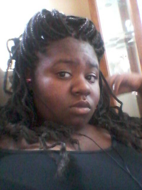 lets play follow the leader u follow me n become uh queen on mi boss typa shit