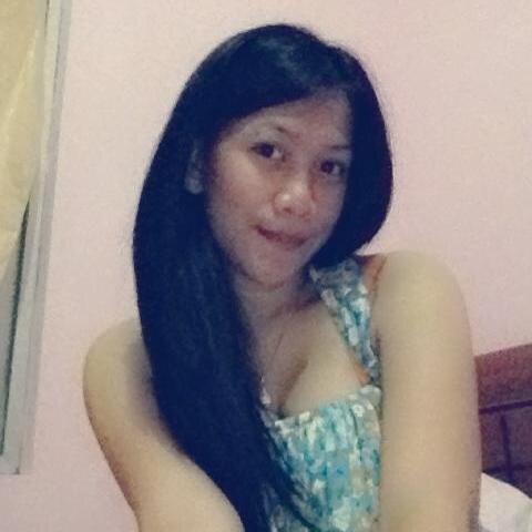 deaputput's profile picture. Simple Woman