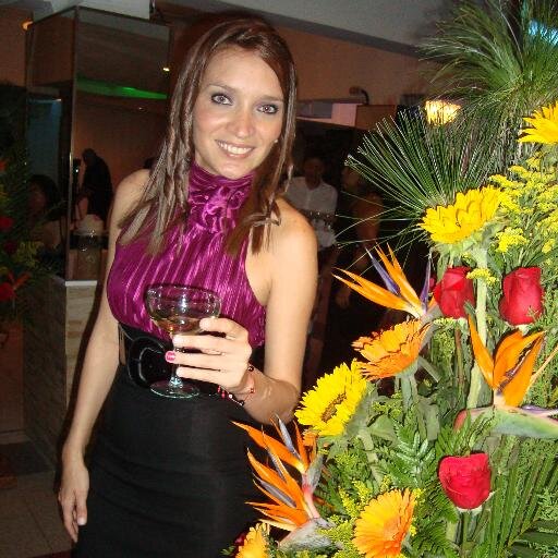 ryfv07's profile picture. ĽĂ νÍđǻ Ể∫ťä ĺĽĘЙǻ ĎĘ ρэ₪ûệÑїŞmő§, ρêΘúęÑĺ†ó∫ ÿ ÞĚ₪ŨĒÑö∫ mômỄמ‡øŝ...
♥