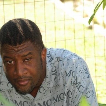 BainChoya's profile picture. Life is to short Live a little