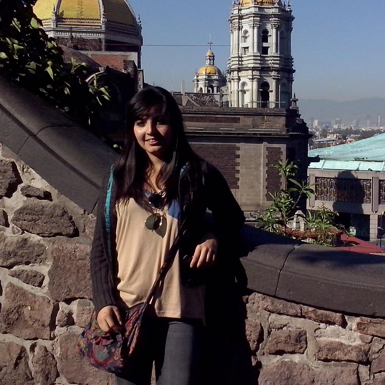 @oiramorsinaloa, Amo la musica de @rioromamx, me gustan tmbn los JONAS BROTHERS 3 y bailar!