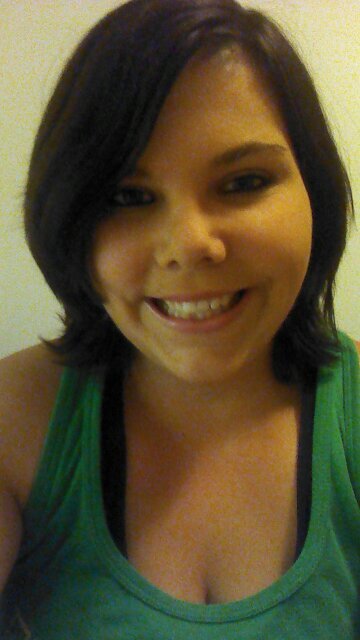 I am a very caring and loving young Lady i love and care about every one and i don't judged people i love 1D & 5SOS. I would like 2 be a famous singer one day.