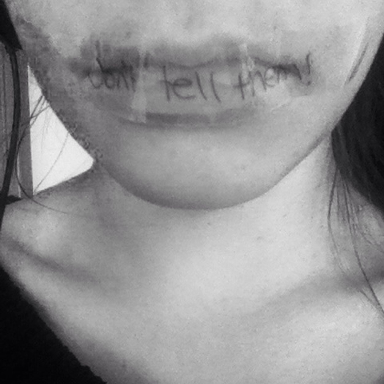 ✖️Its better to be alone~nobody can hurt you ~16~days clean of hurting myselfe 0 ~so much fear~ act like i'm fine..~ your acting hurts✖️