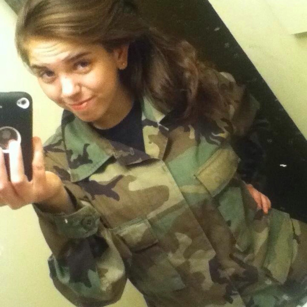 kandythesweet11's profile picture. Im 16 i go to a military prep academy i love the PT i love the bond we share as a family im from kentucky im really sweet i love playing sports i love animals