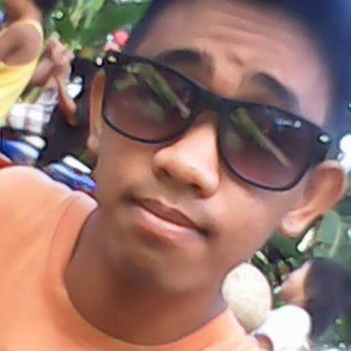 I dont want Perfect RelationShip Ang Gusto Ko Lang Yung Taong Hindi ako iiwan - Singlle po ako kya po pwede LUMANDEEEE! 3 -
http://t.co/CI8n4zSeS5
