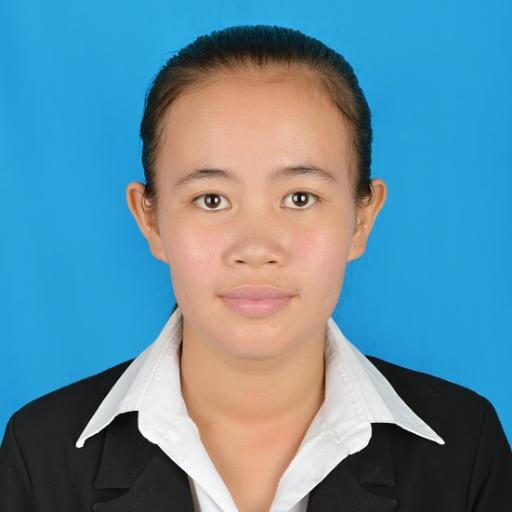 Student in Donboscokep Social Communication and Journalism Audio visual second year.