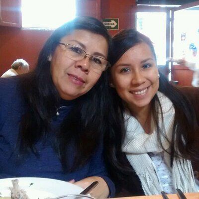 claudia_flores's profile image