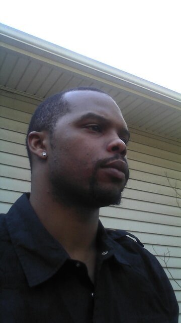 jonalexander24's profile picture. 